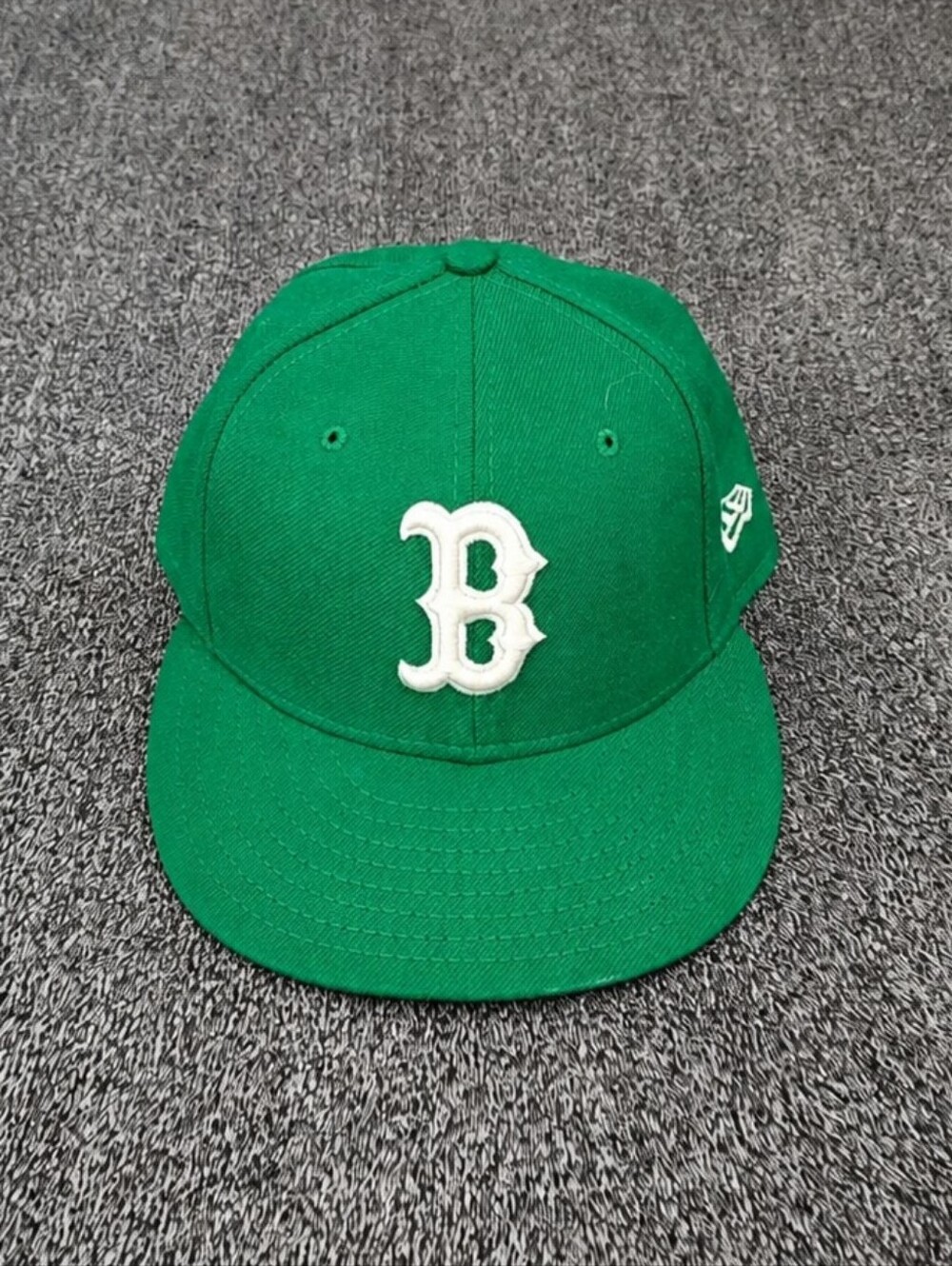 New Era Men's Green Boston Red Sox Logo Cap Size 7 ⅛